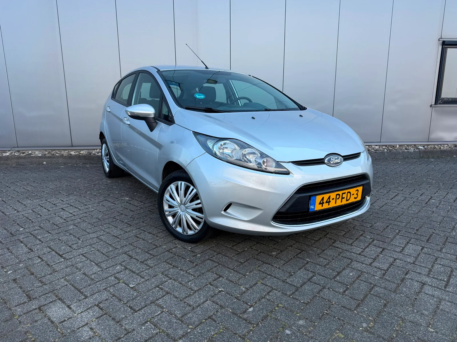 Ford Fiesta (2011) — foto 1