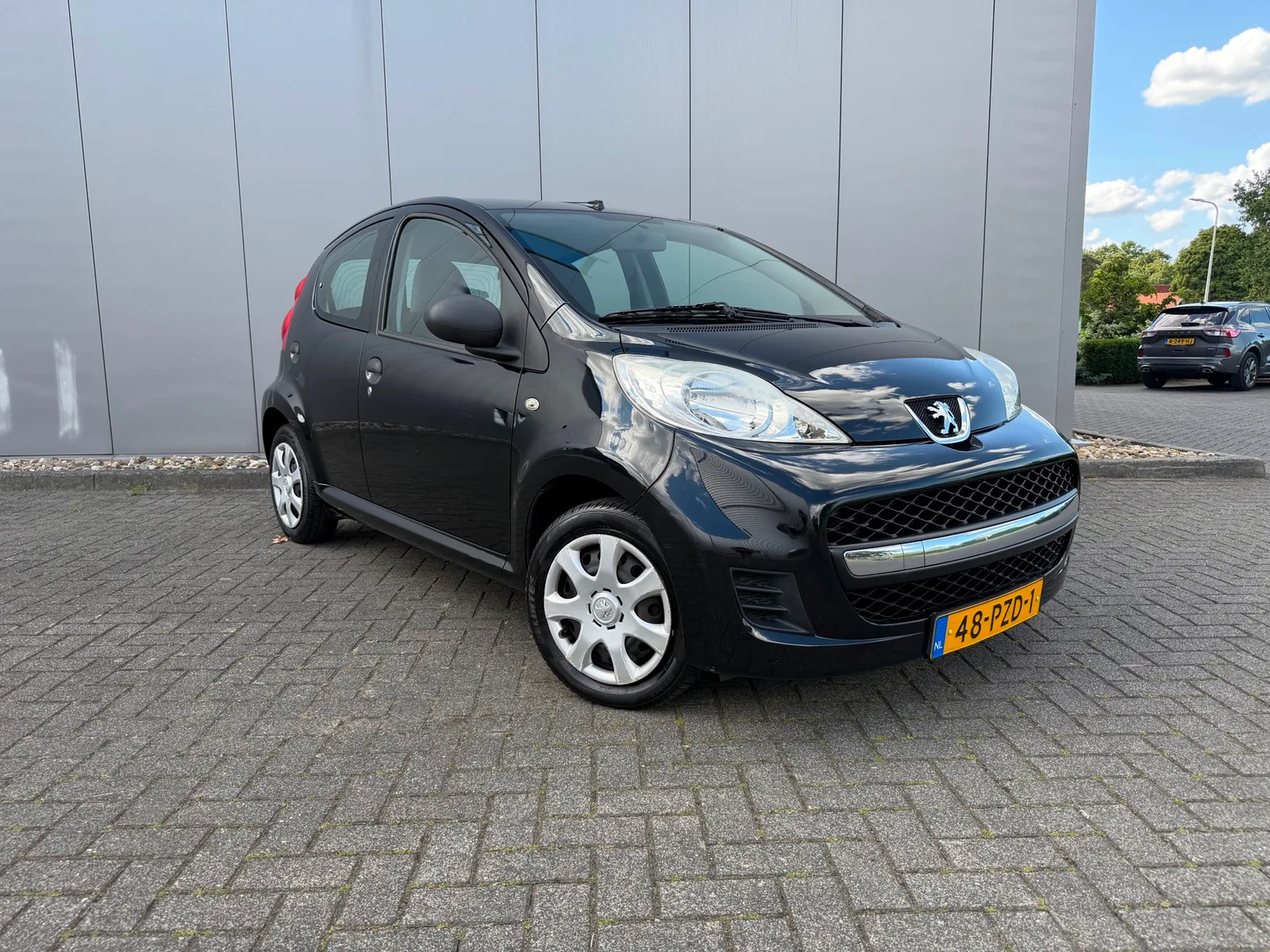 Peugeot 107 (2011) — foto 1