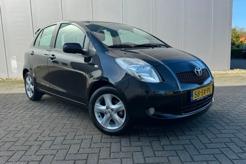 Toyota Yaris (2006)