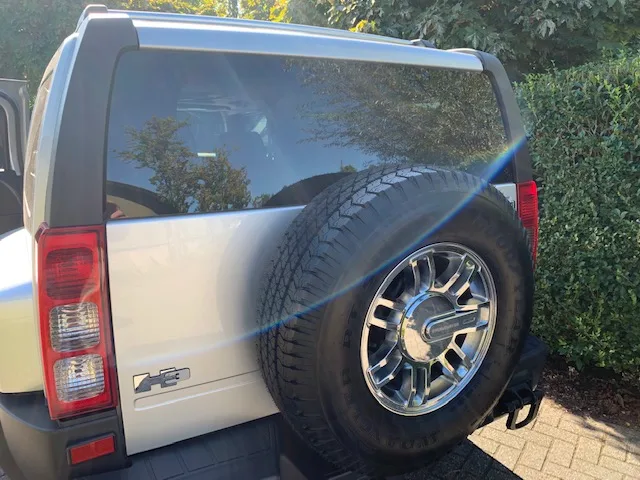 Hummer H3 (2008) — foto 1