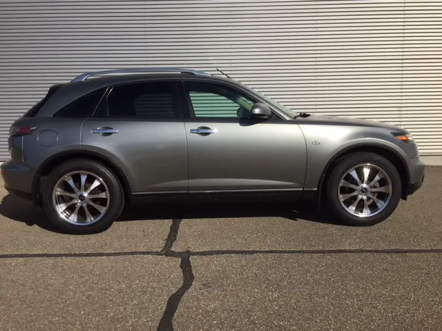 Infiniti FX (2005) — foto 1