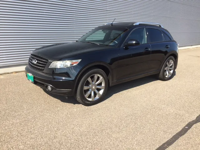 Infiniti FX (2004) — foto 1