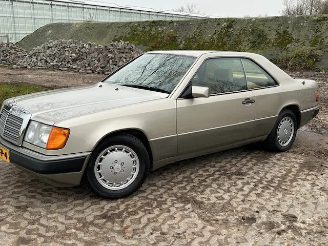 Mercedes-Benz CL-Klasse (1990) — foto 1