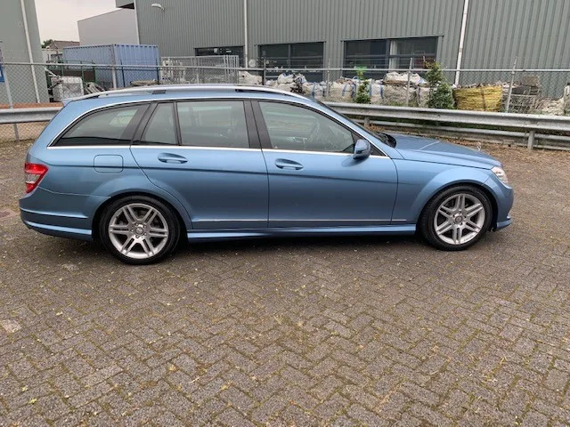 Mercedes-Benz C-Klasse (2011) — foto 1