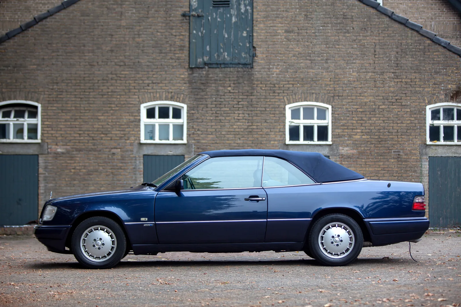 Mercedes-Benz E-Klasse (1995) — foto 1
