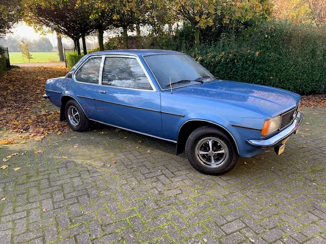 Opel Ascona (1978) — foto 1