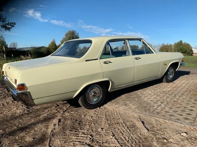 Opel Kapitän (1965) — foto 1