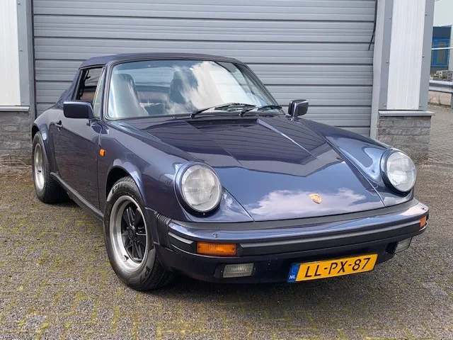 Porsche 911 (1985) — foto 1