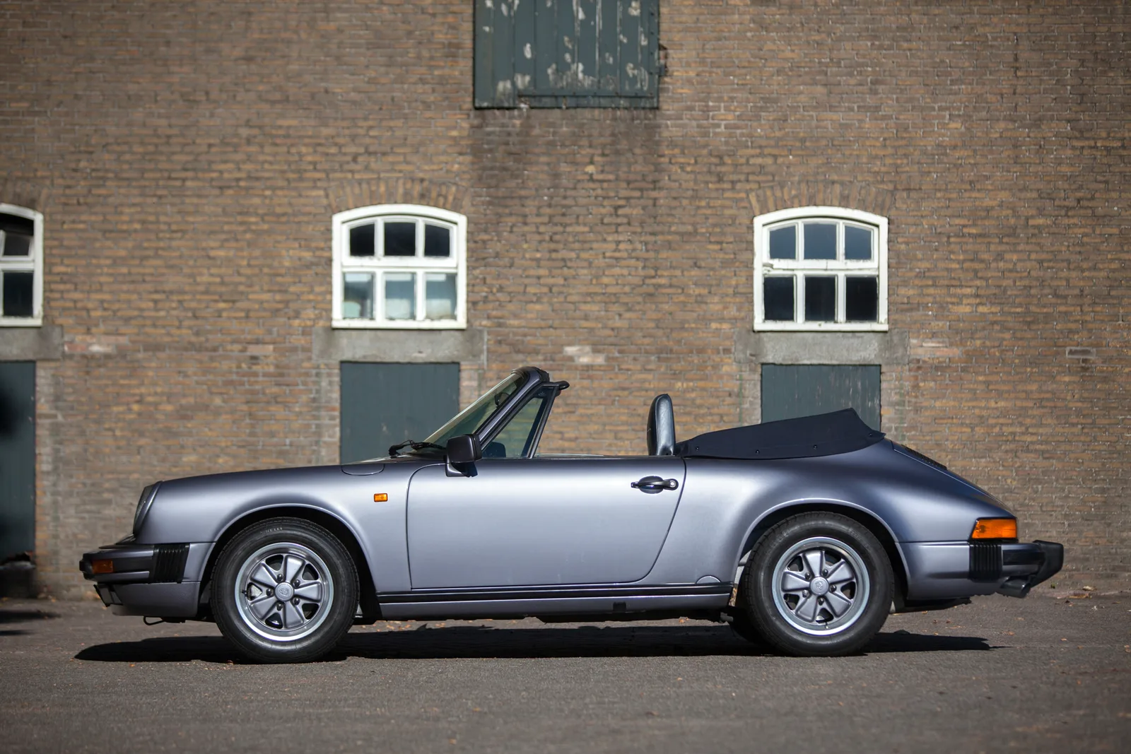 Porsche 911 (1988) — foto 1