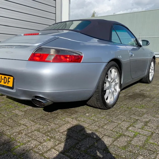 Porsche 911 (1999) — foto 1