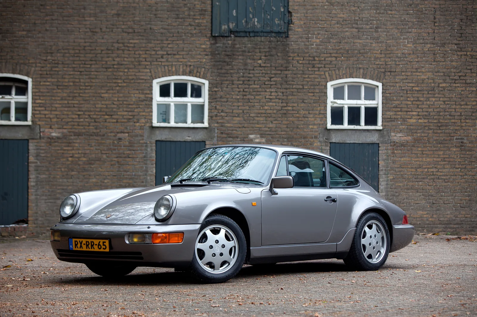 Porsche 911 (1989) — foto 1