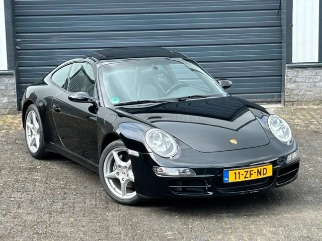 Porsche 911 (2004) — foto 1