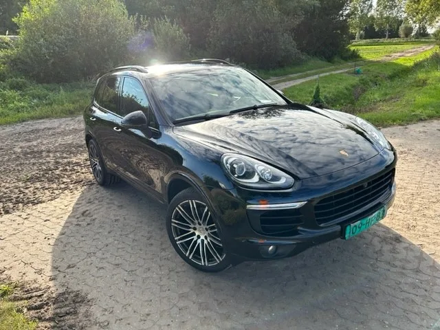 Porsche Cayenne (2015) — foto 1