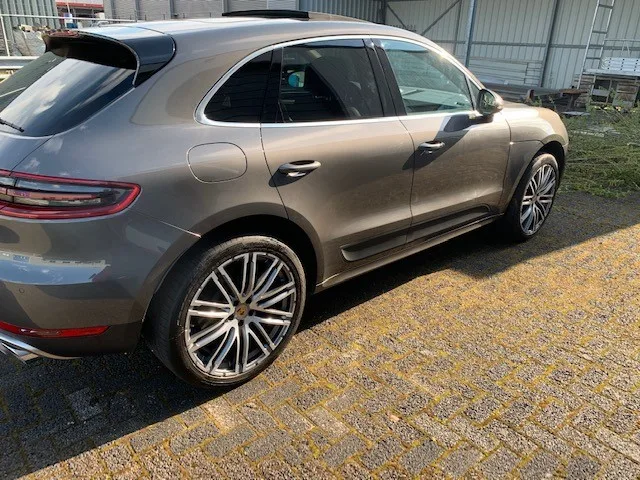 Porsche Macan (2014) — foto 1