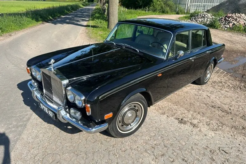 Rolls-Royce Silver Shadow (1975)
