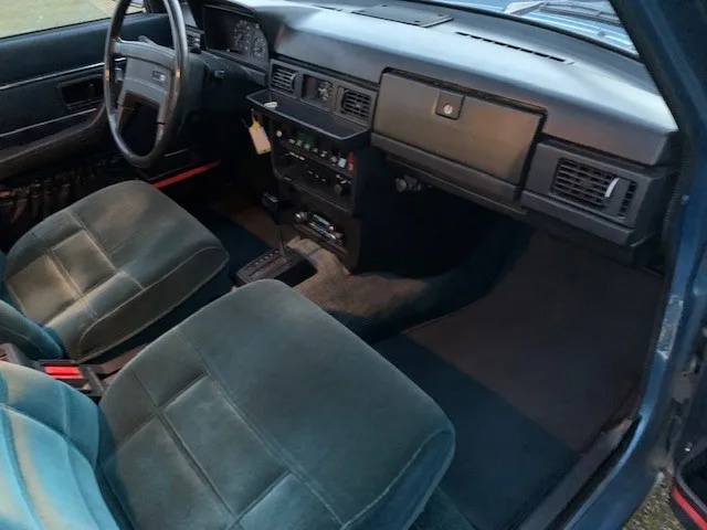 Volvo 264 (1977) — foto 1