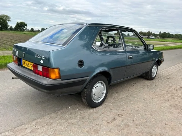 Volvo 340 (1988) — foto 1