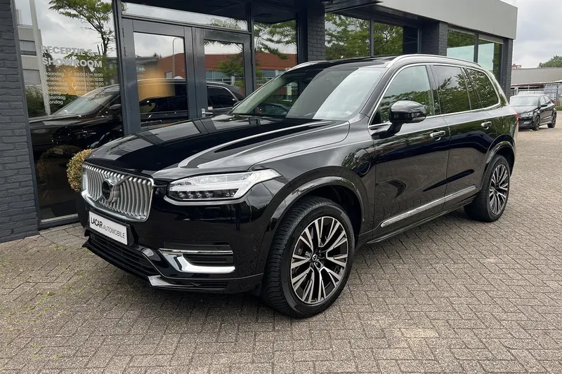 Volvo XC90 (2023)