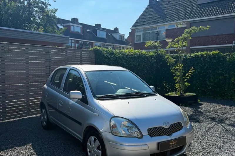Toyota Yaris (2004)