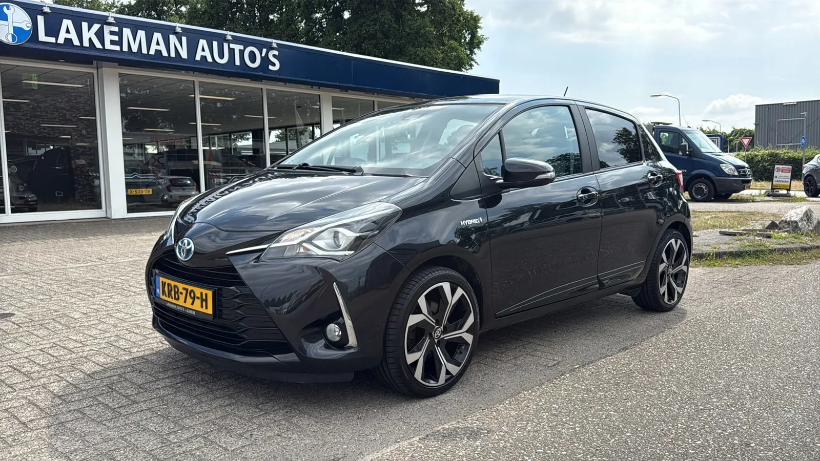 Toyota Yaris (2018) — foto 1