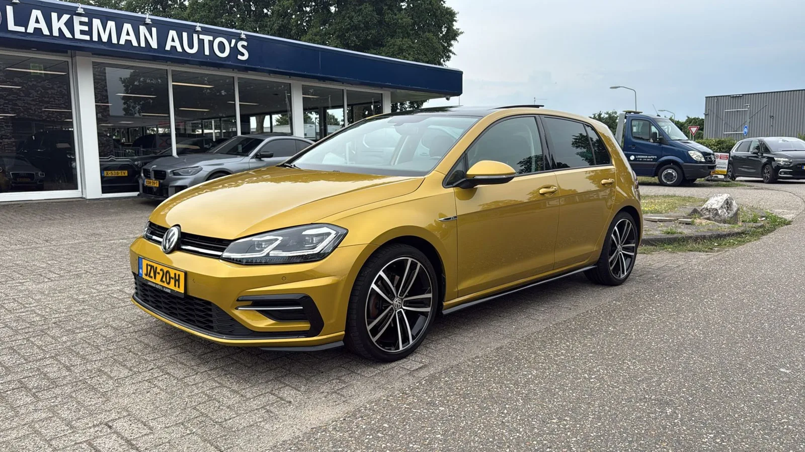 Volkswagen Golf (2019) — foto 1