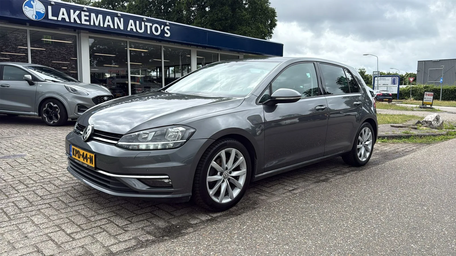 Volkswagen Golf (2018) — foto 1