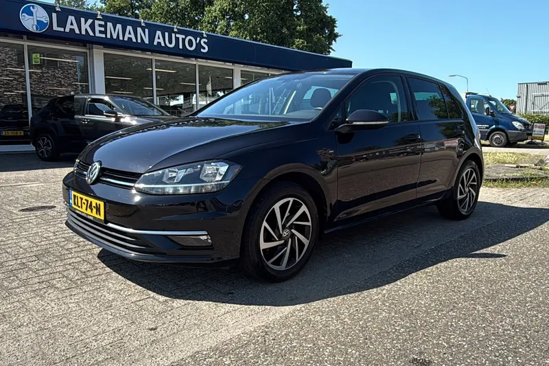 Volkswagen Golf (2020)