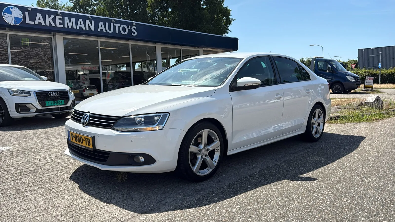 Volkswagen Jetta (2011) — foto 1
