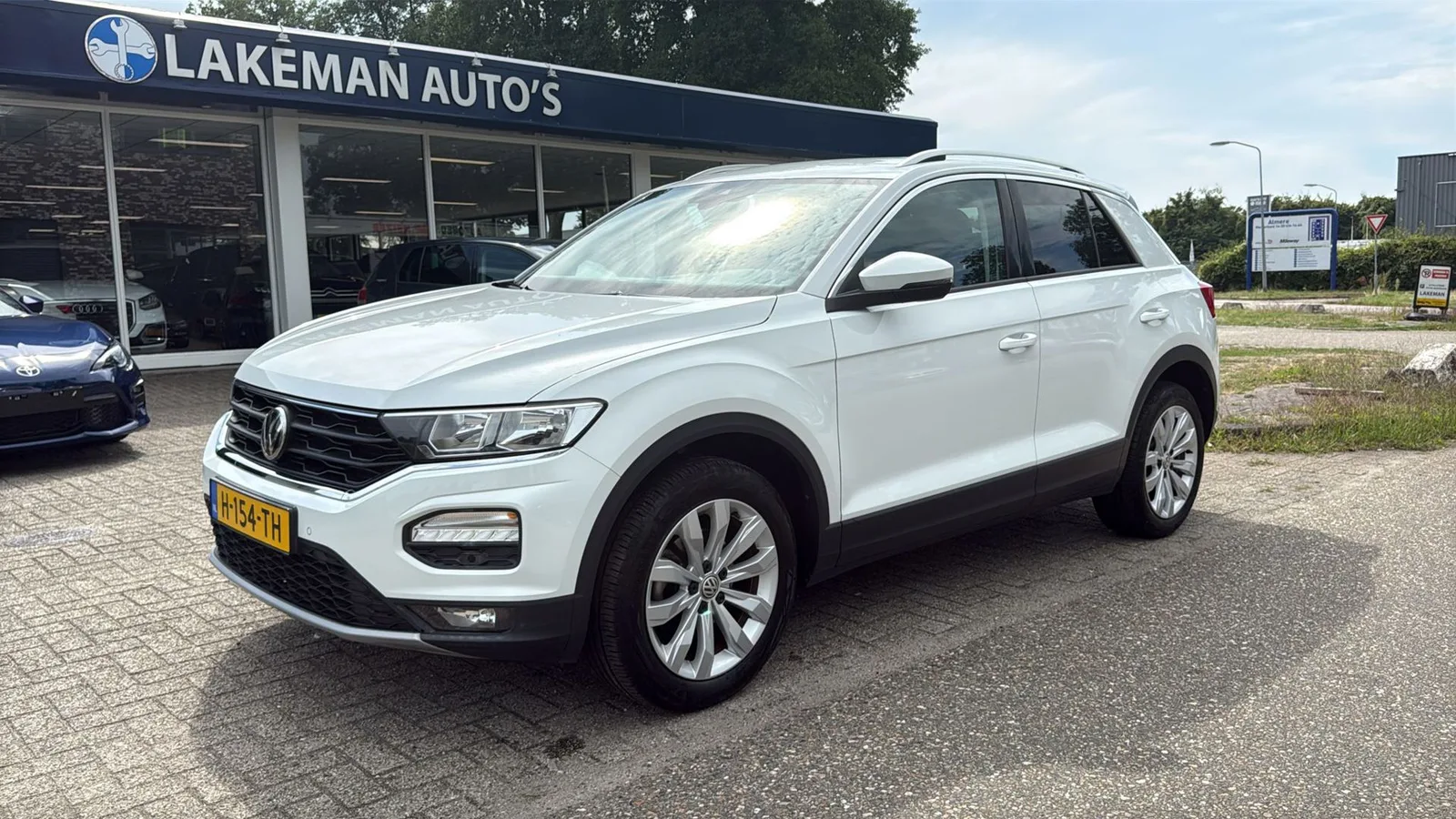 Volkswagen T-Roc (2020) — foto 1