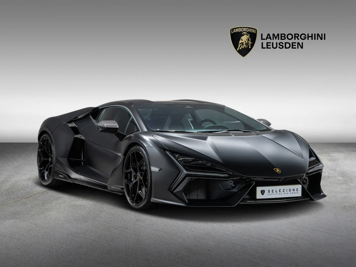 Lamborghini Revuelto (2025) — foto 1
