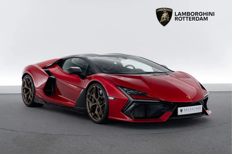 Lamborghini Revuelto (2025)