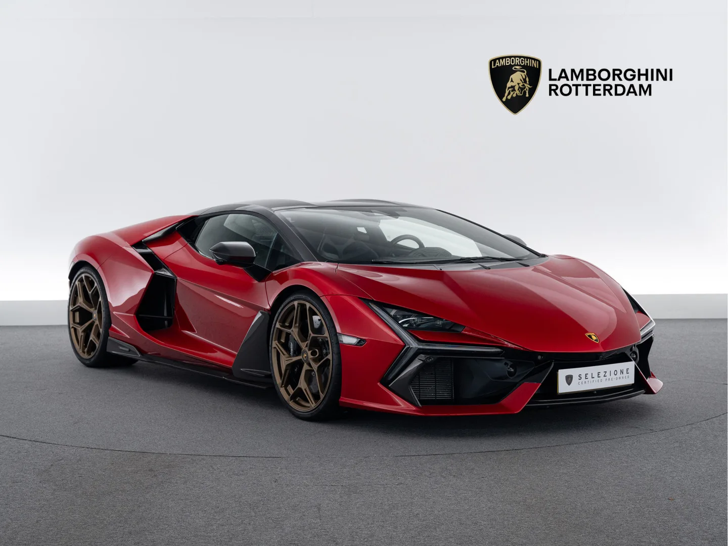 Lamborghini Revuelto (2025) — foto 1