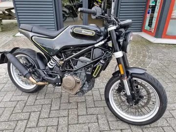 Husqvarna Svartpilen 401 (2019) — foto 1