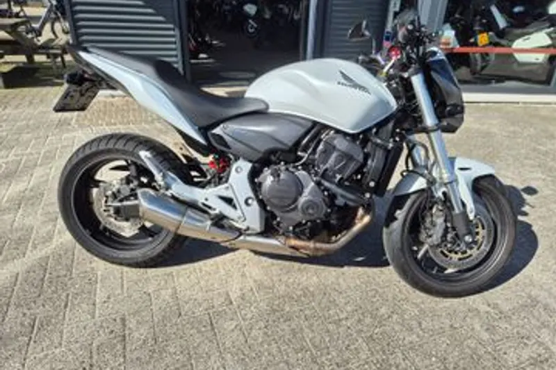 Honda CB600F (2012)