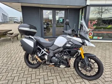 Suzuki V-Strom 1000 (2015) — foto 1