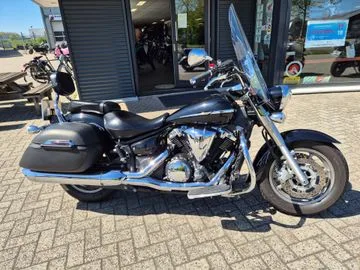 Yamaha XVS 1300 A Midnight Star (2011) — foto 1