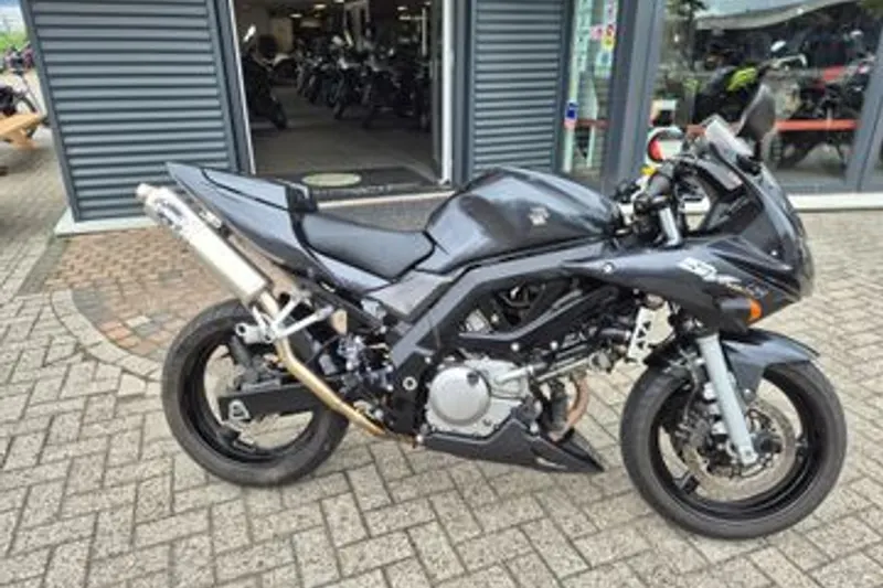 Suzuki SV650S (2006)