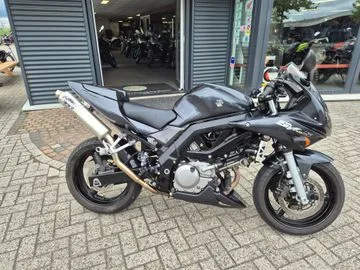 Suzuki SV650S (2006) — foto 1