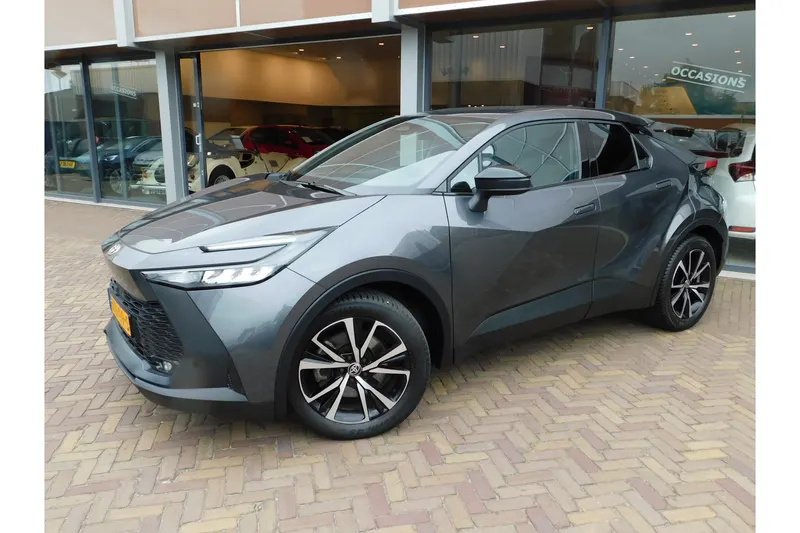 Toyota C-HR (2025)