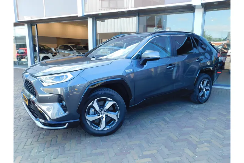 Toyota RAV4 (2021)