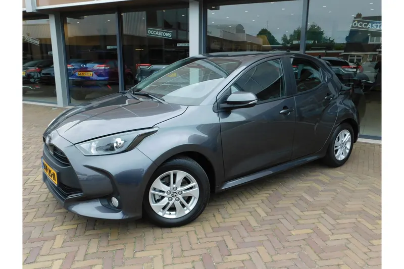 Toyota Yaris (2024)