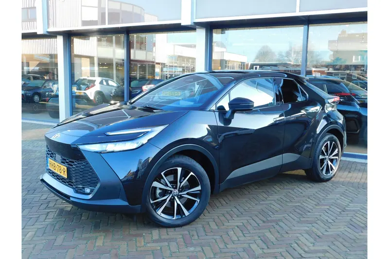 Toyota C-HR (2025)