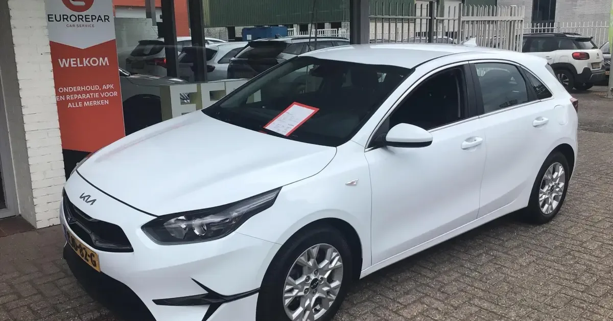 Kia Ceed (2022) — foto 1
