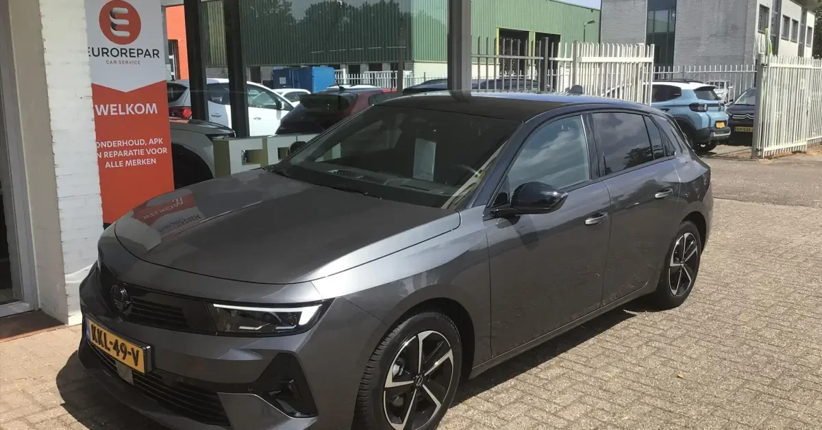 Opel Astra (2025) — foto 1