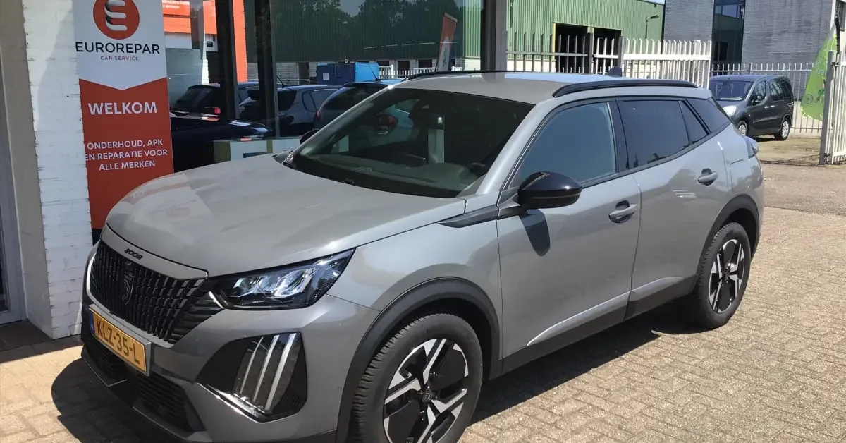 Peugeot 2008 (2025) — foto 1