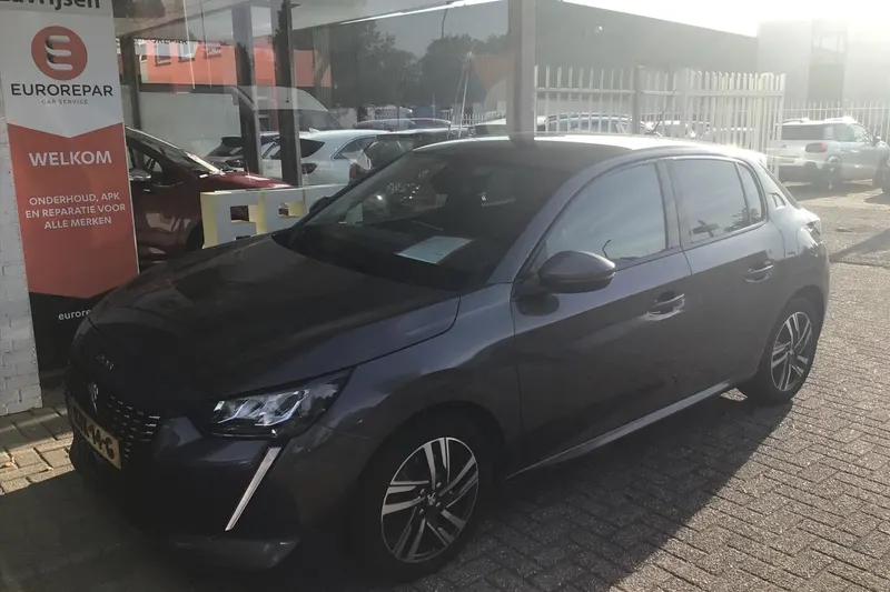 Peugeot 208 (2022)