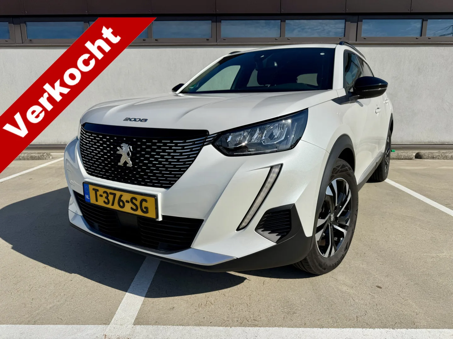 Peugeot 2008 (2023) — foto 1