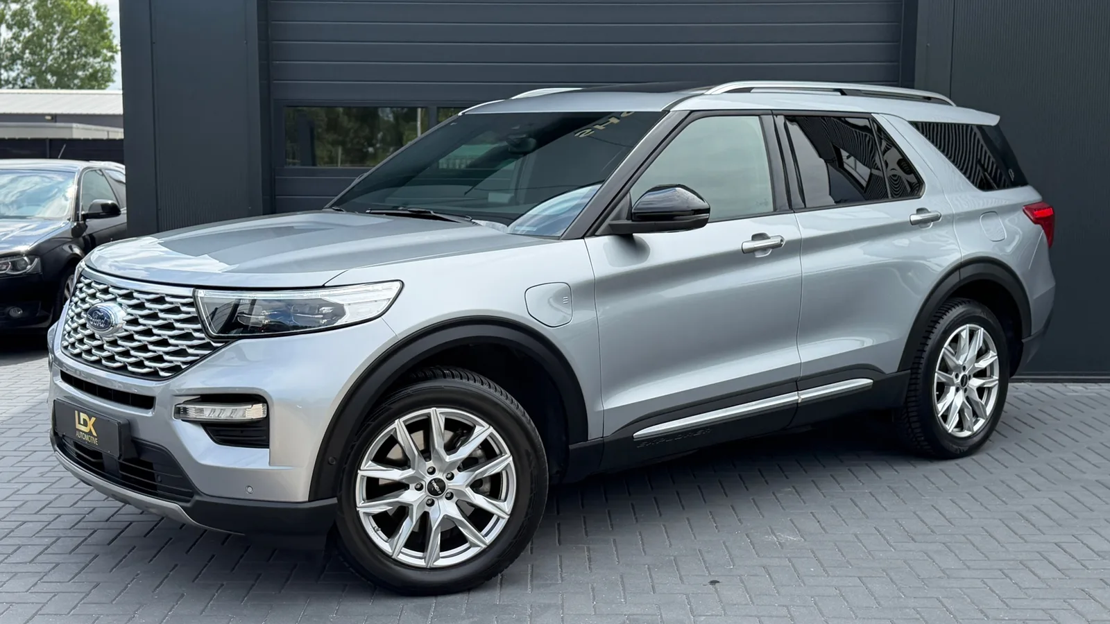 Ford Explorer (2022) — foto 1