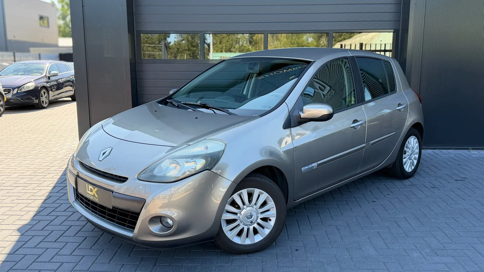 Renault Clio (2010) — foto 1