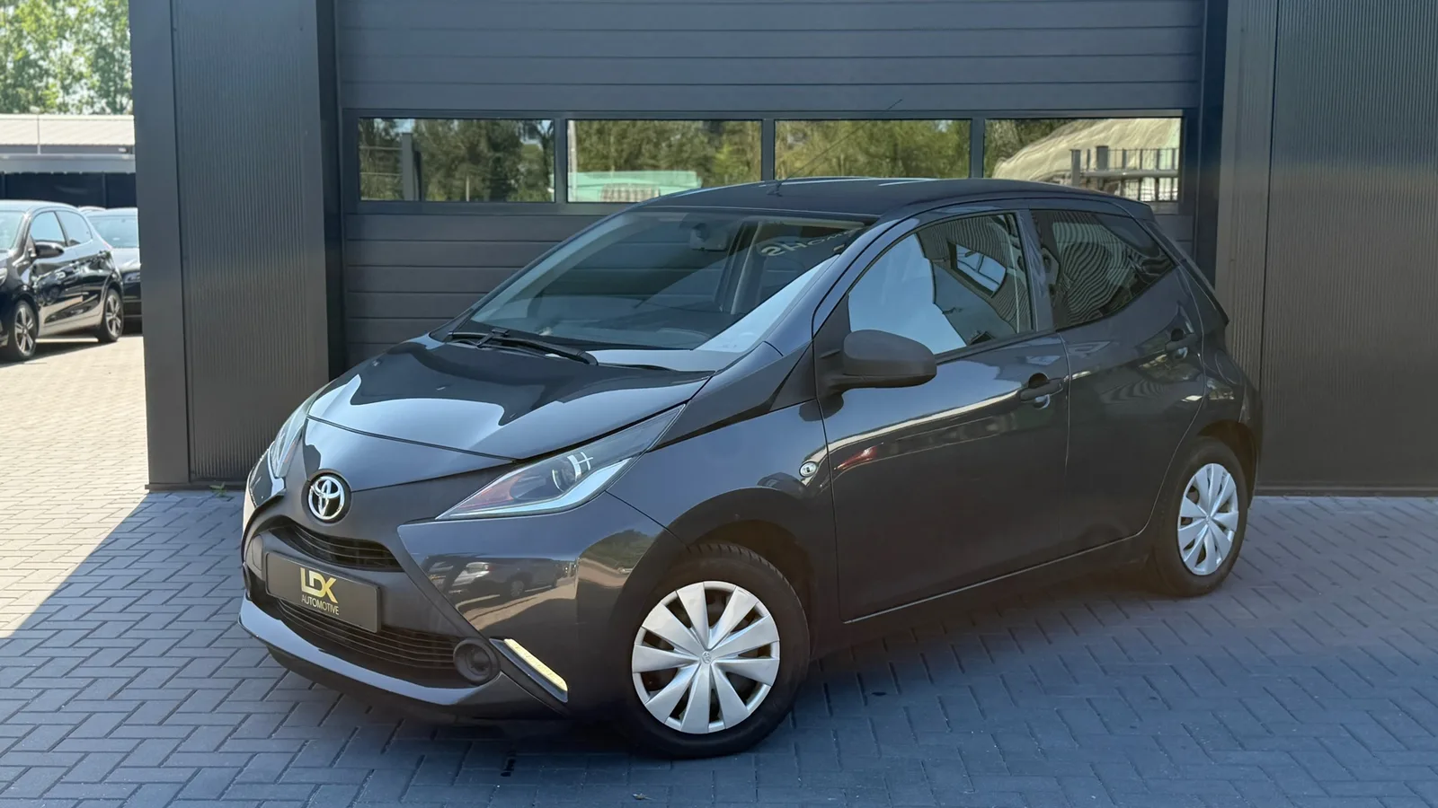 Toyota Aygo (2015) — foto 1